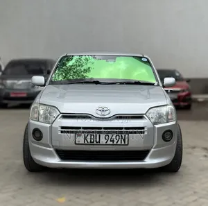 Toyota Succeed 2018 Silver