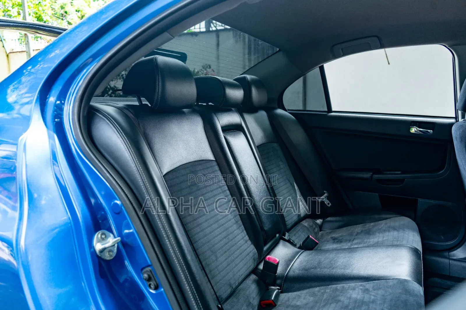 Mitsubishi Lancer Evo 2012 Blue