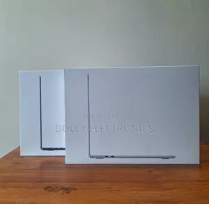 New Laptop Apple MacBook Air 16GB SSD 512GB
