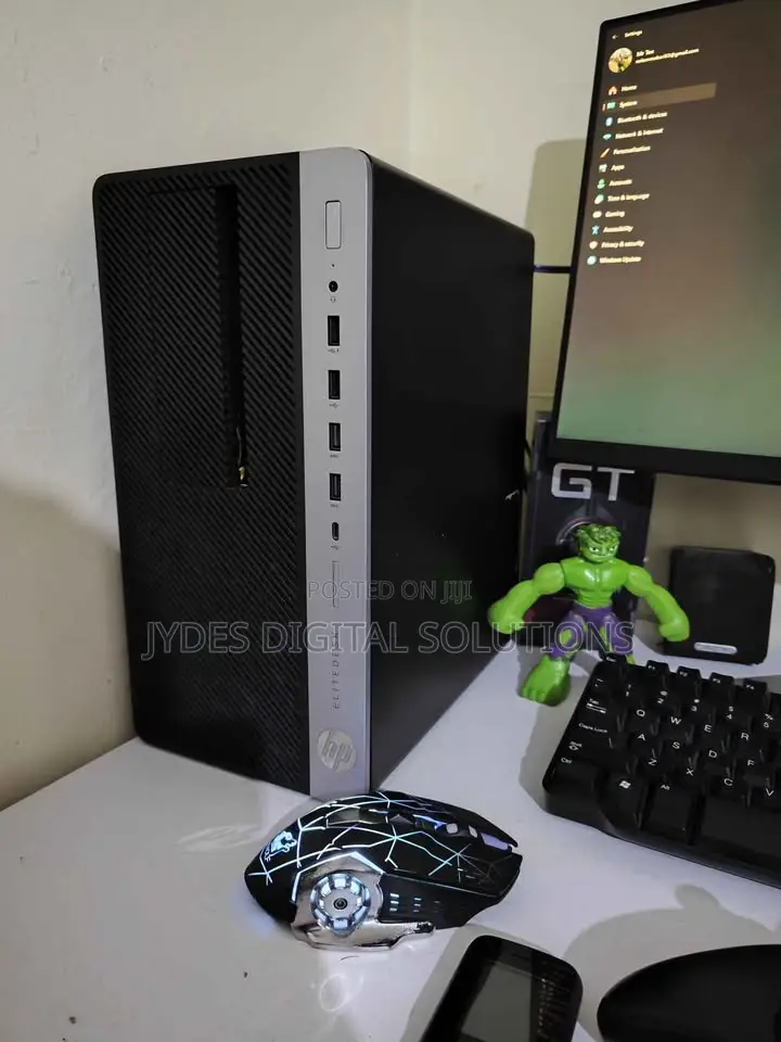 Desktop Computer HP 8GB AMD Ryzen 5 HDD 500GB
