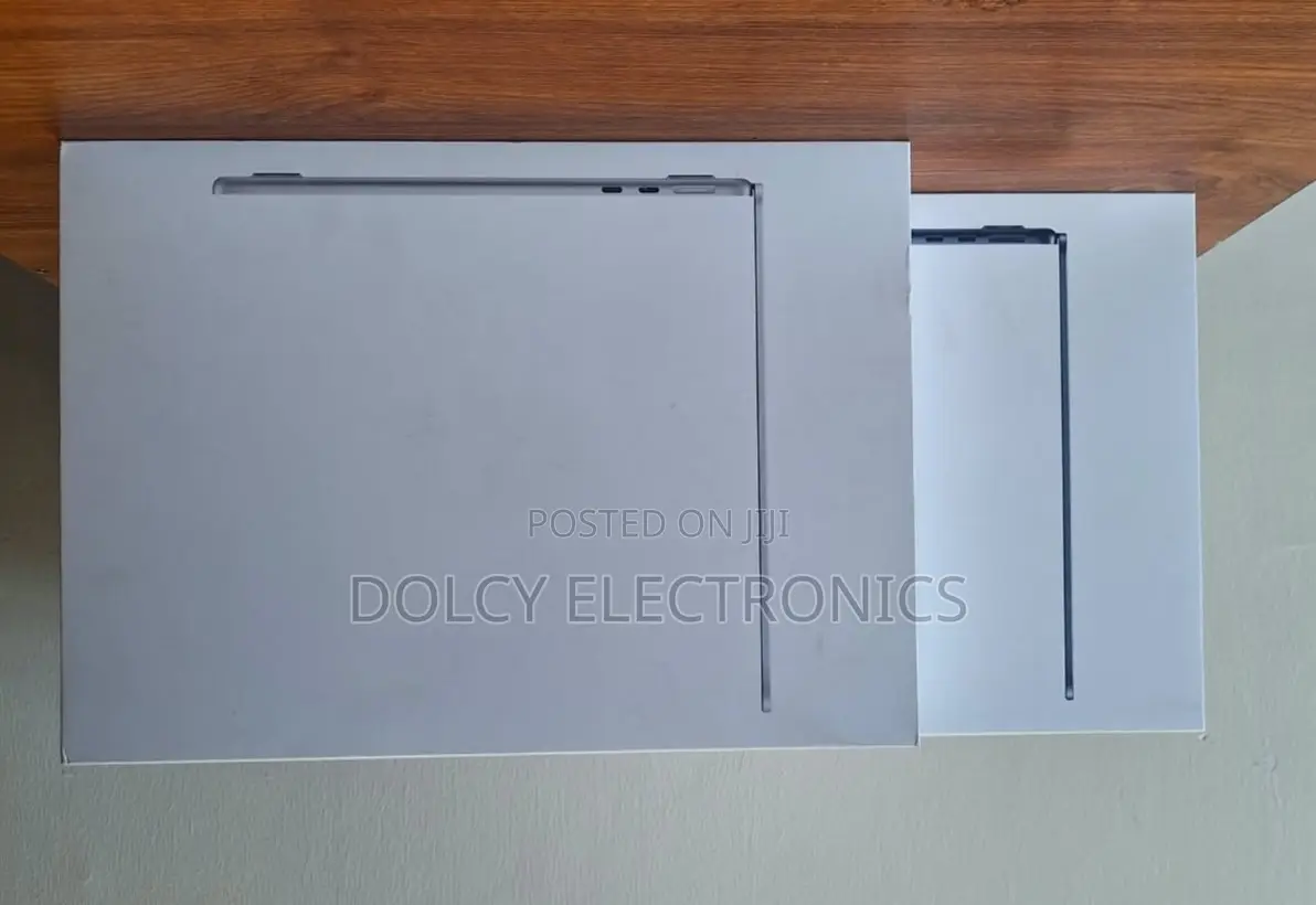 New Laptop Apple MacBook Air 16GB SSD 512GB