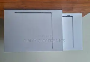 New Laptop Apple MacBook Air 16GB SSD 512GB