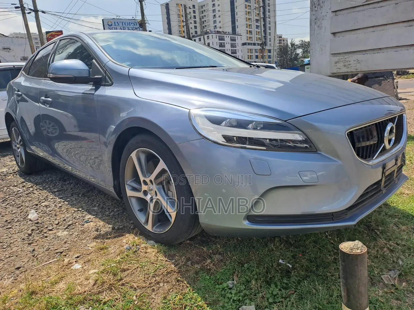 Volvo V40 2018 Blue