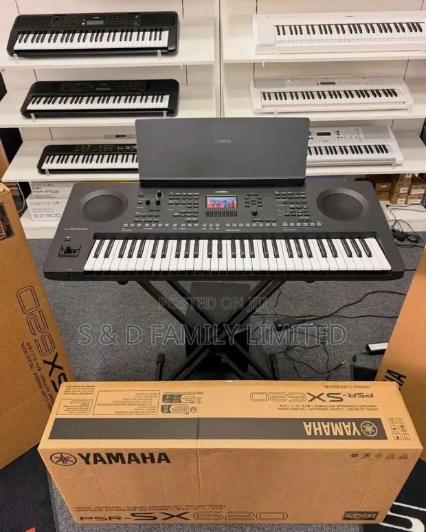 Yamaha PSR-SX620 Keyboard - main view