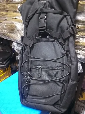 Brand New 3L Hiking/Camel Bag