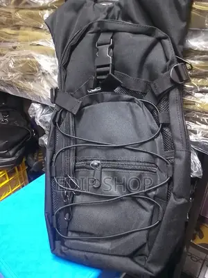 Brand New 3L Hiking/Camel Bag