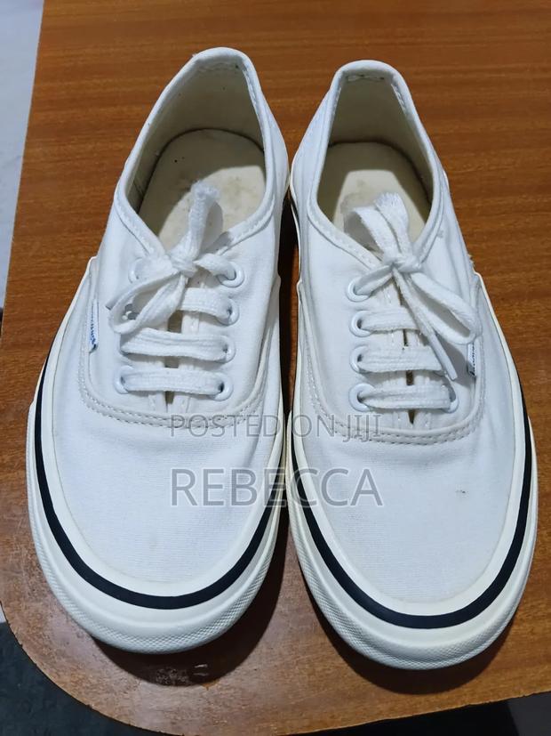 Premium Secondhand Shoes - main view