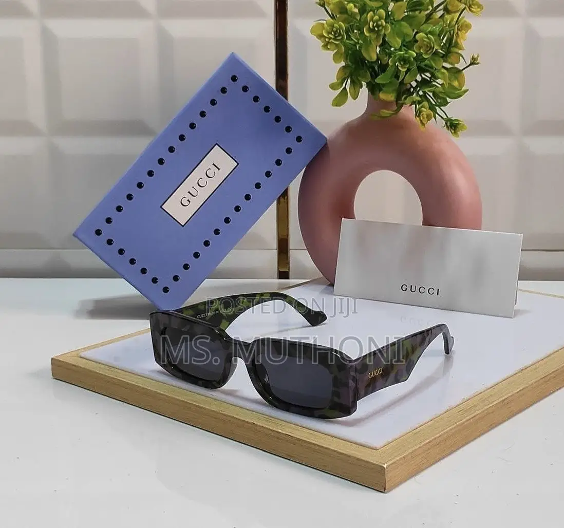 Gucci Rectangular Frame Sunglasses