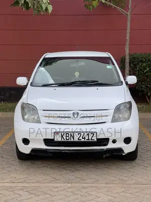 Toyota IST 2006 White