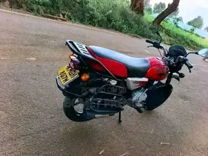 Bajaj Boxer 125 2021 Red