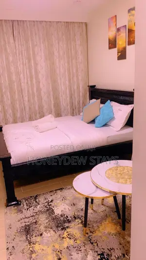 Studio Convenient for Airport Stopover | Comfortable & Private