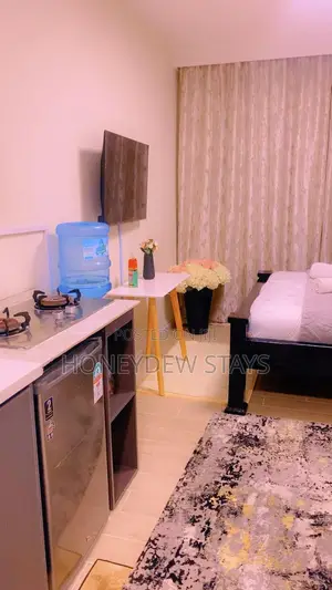 Studio Convenient for Airport Stopover | Comfortable & Private
