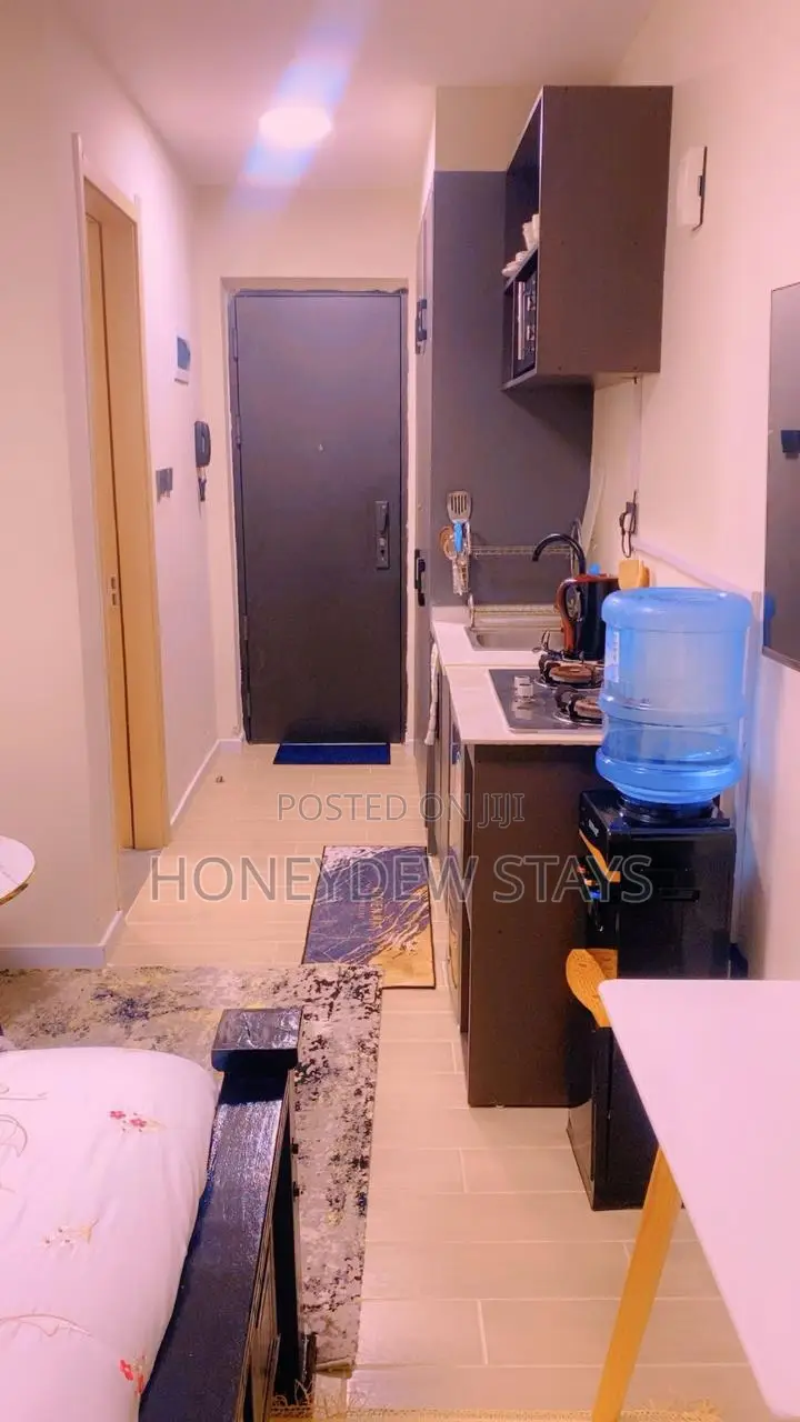 Studio Convenient for Airport Stopover | Comfortable & Private
