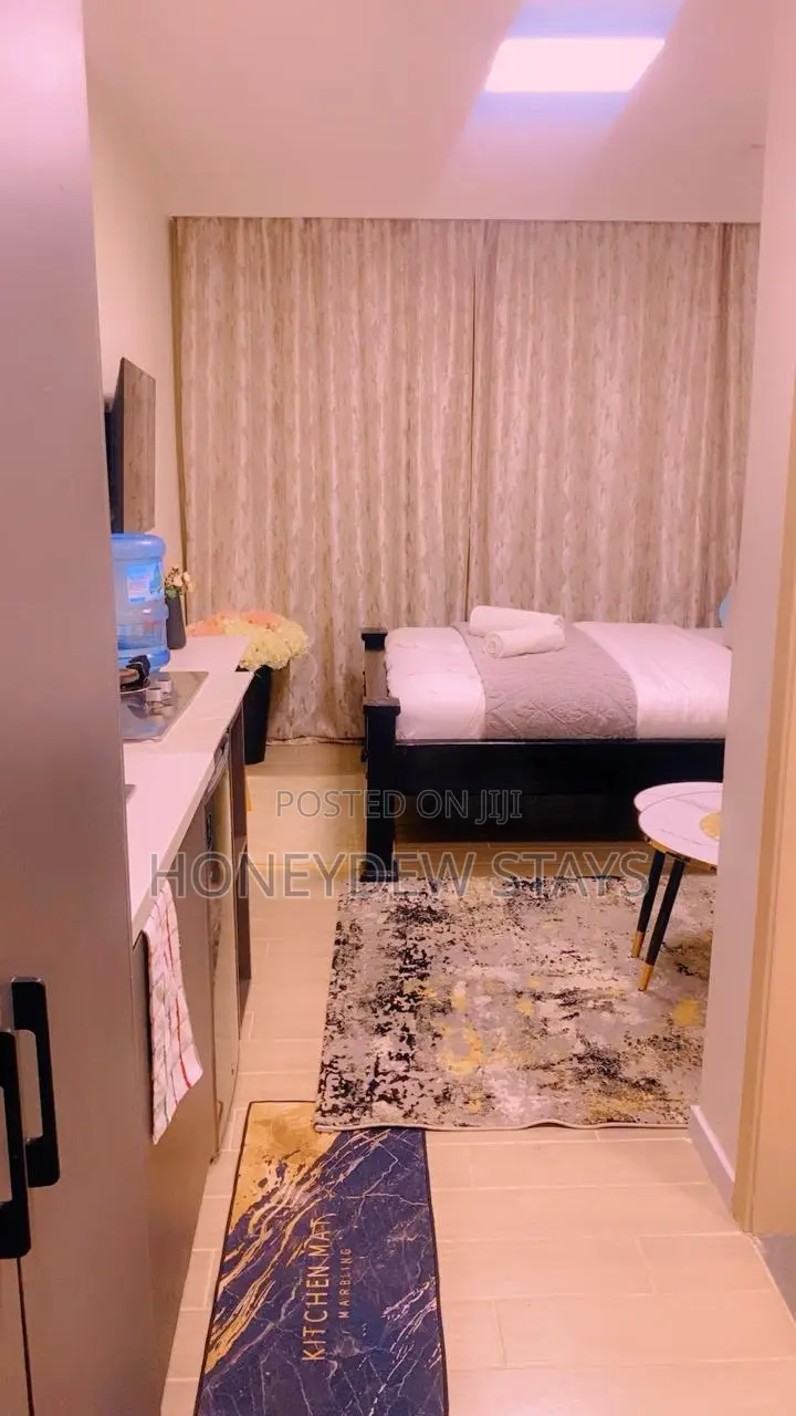 Studio Convenient for Airport Stopover | Comfortable & Private