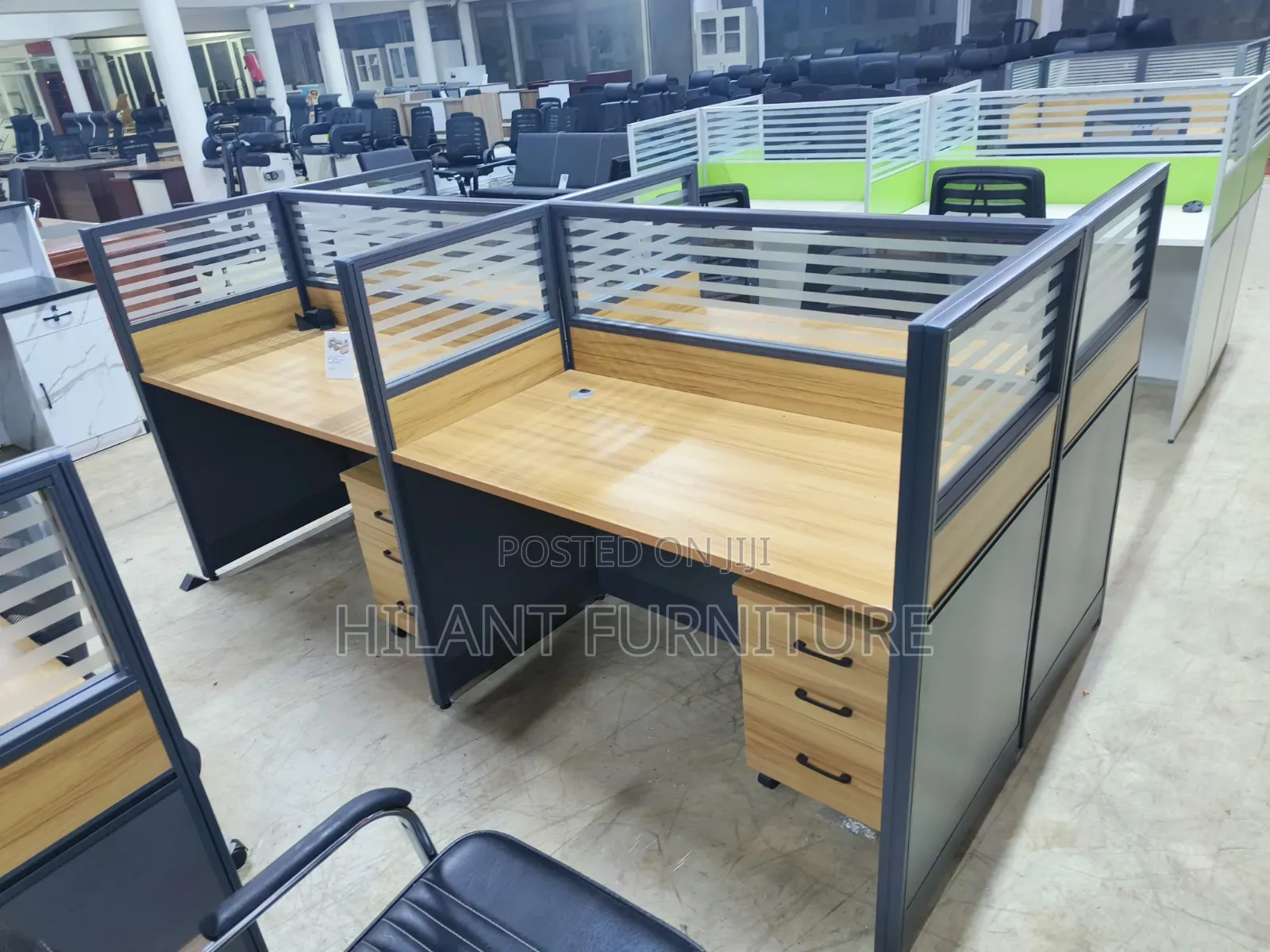Premium Brown 4 People Working Station