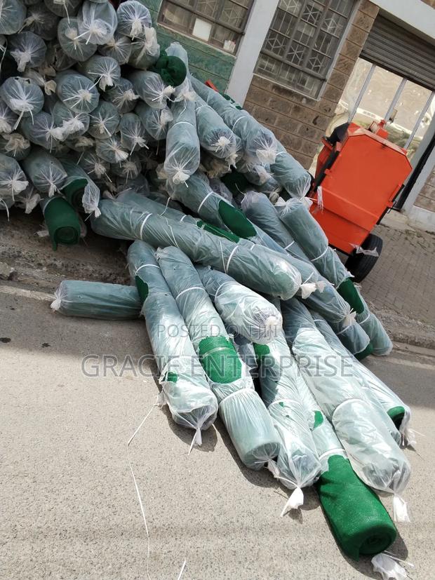 Construction Net Dark Green 3m by 50m - thumbnail 2