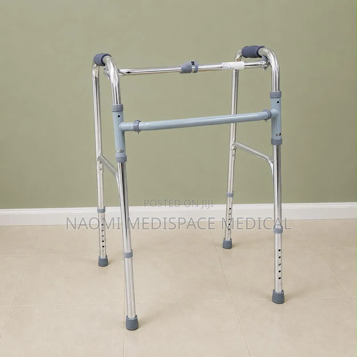 Walking Frame Without Wheels for the Elderly and Disabled