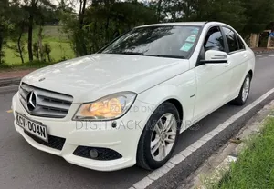 Mercedes-Benz C200 2012 White