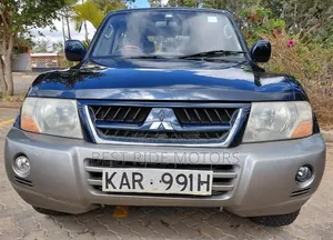 Mitsubishi Pajero 2003 Blue
