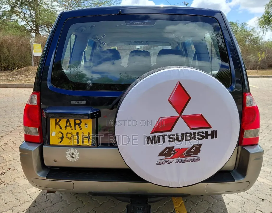 Mitsubishi Pajero 2003 Blue