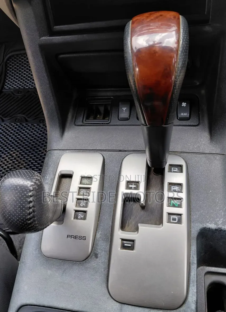 Mitsubishi Pajero 2003 Blue