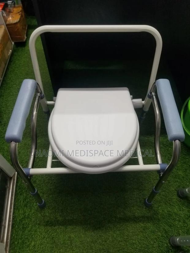 Foldable, Sturdy Commode Chair/Portable Potty
