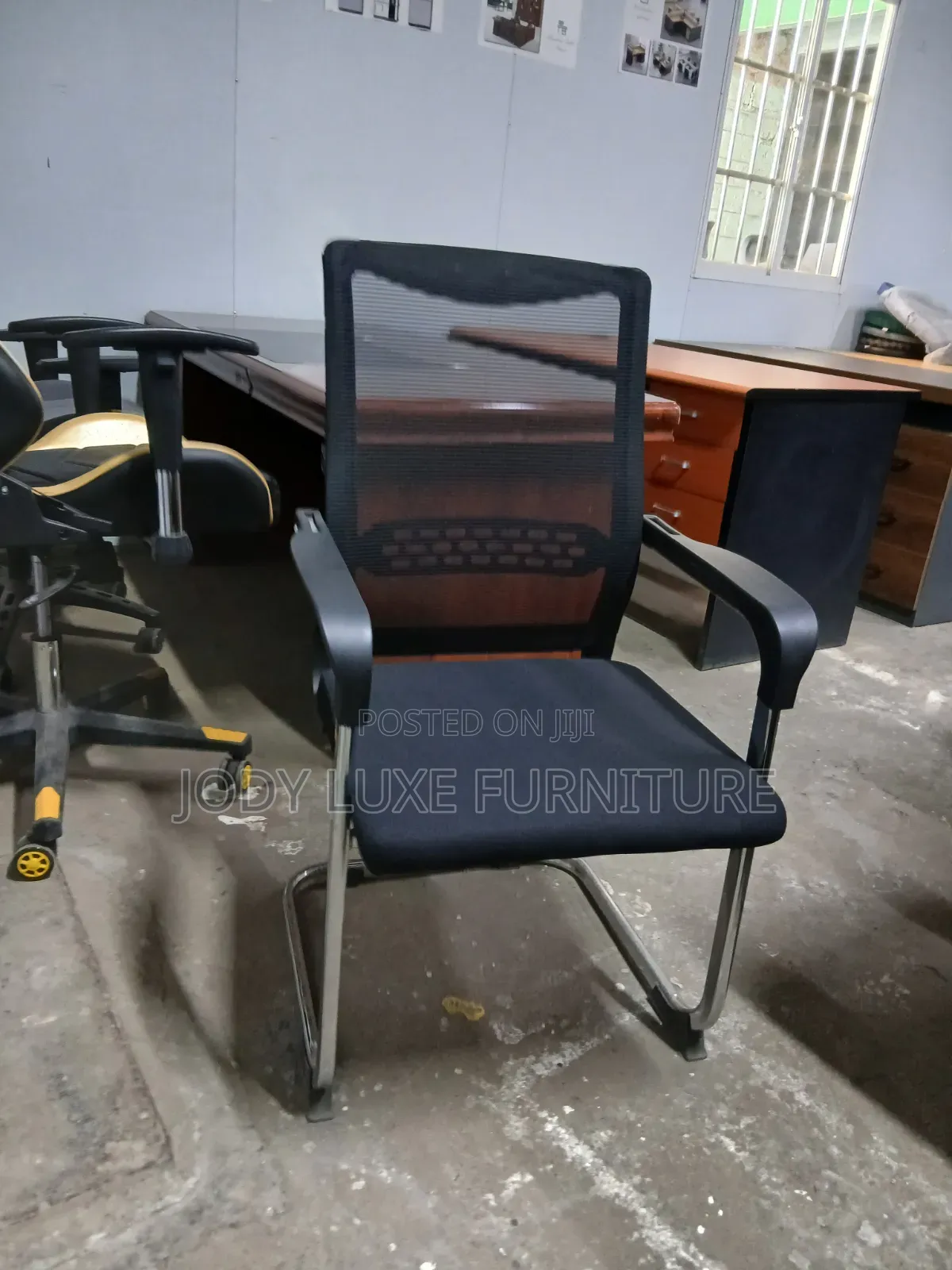 White Adjustable Office Chair