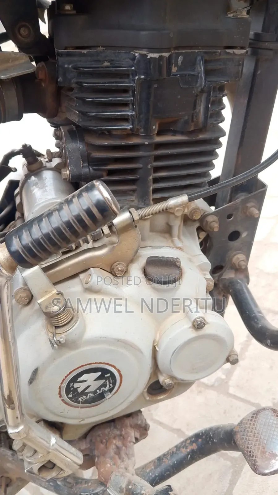 Bajaj Boxer 150 UG 2022 Red