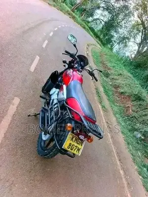 Bajaj Boxer 125 2021 Red