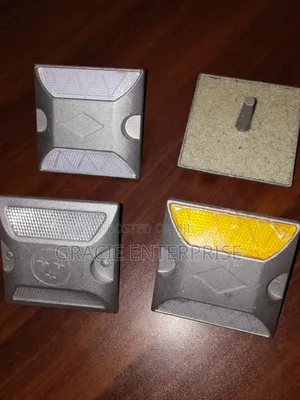 Raised Pavement Markers, Road Studs