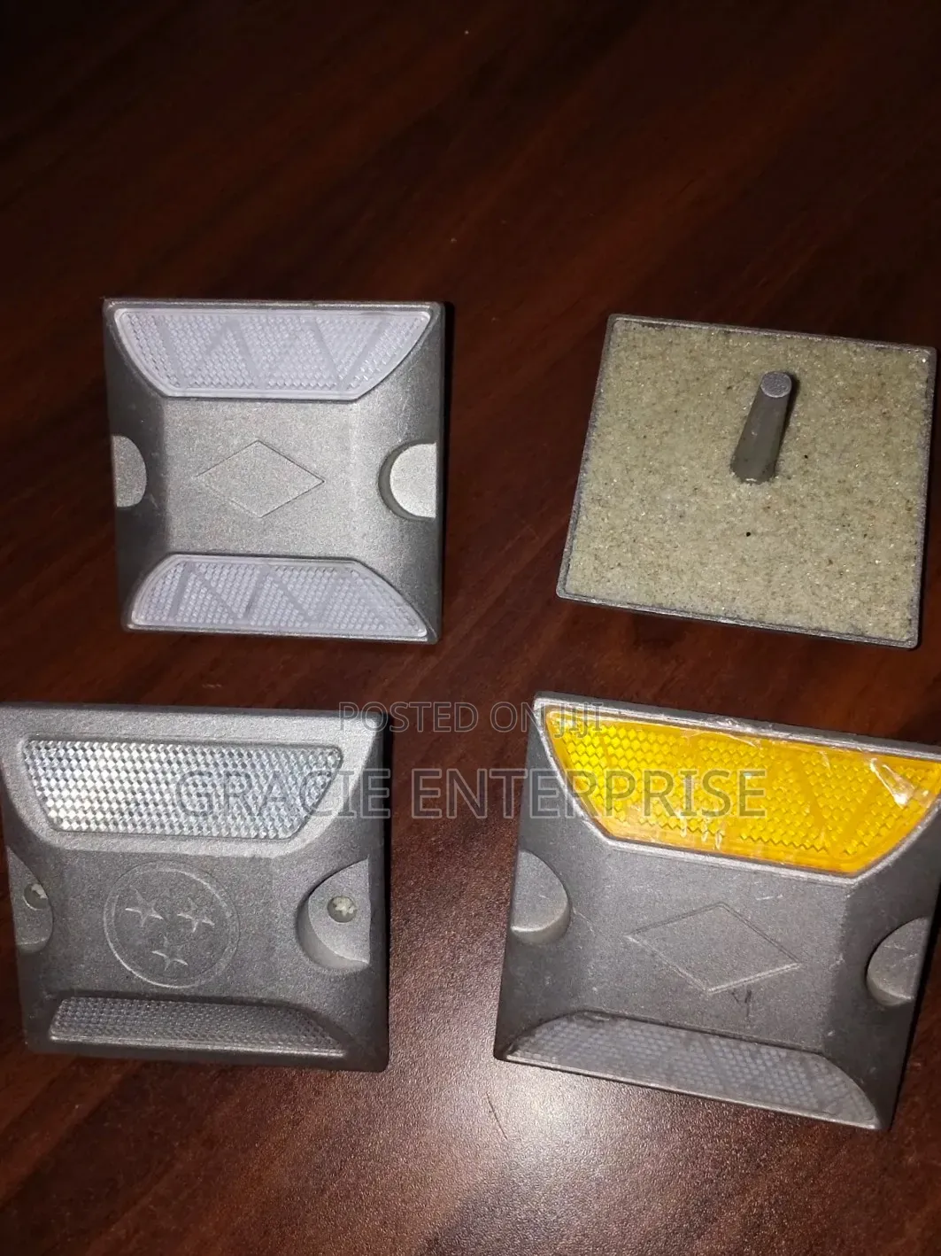 Raised Pavement Markers, Road Studs