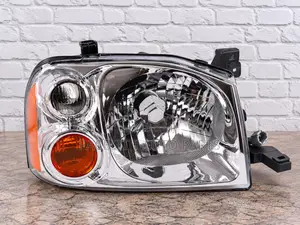 Head Lamp / Light Nissan Hardbody D22 Atoti J85 2003