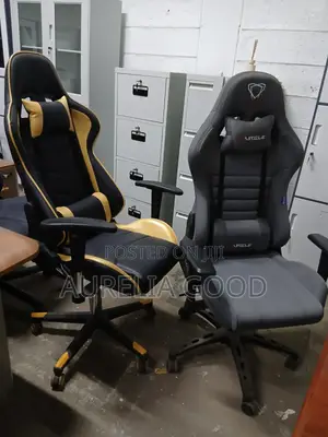 GAMING Office Chair With Armrests Headrest