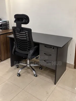 Executive Office Desk With Ergonomic Chair – Modern Office Furniture
