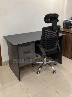 Executive Office Desk With Ergonomic Chair – Modern Office Furniture