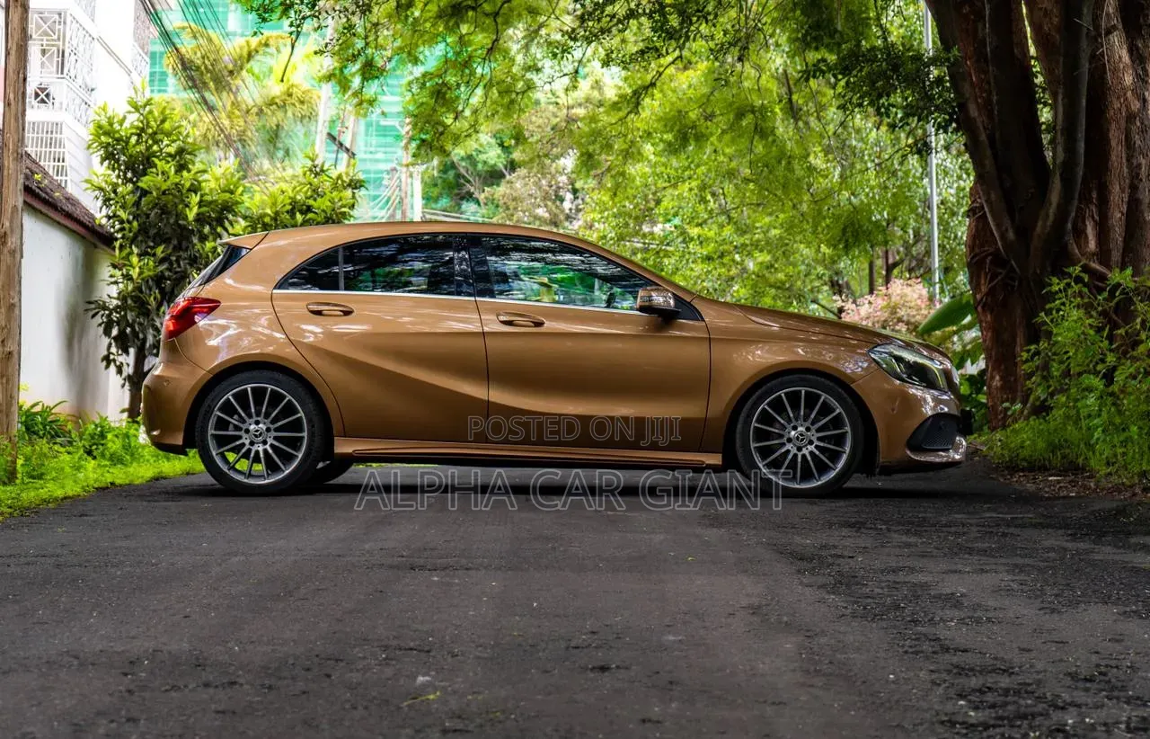 Mercedes-Benz A-Class 2017 Gold