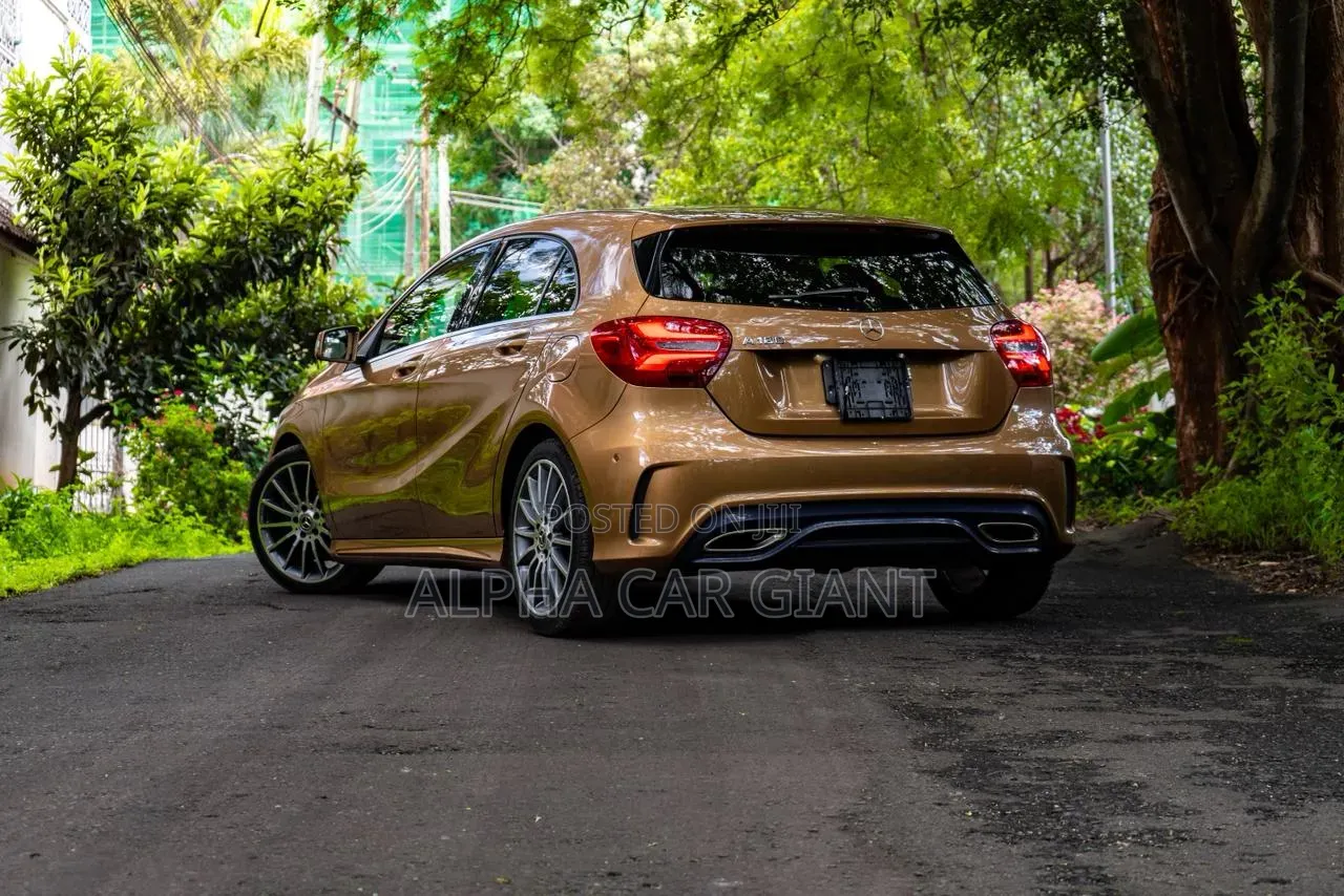 Mercedes-Benz A-Class 2017 Gold