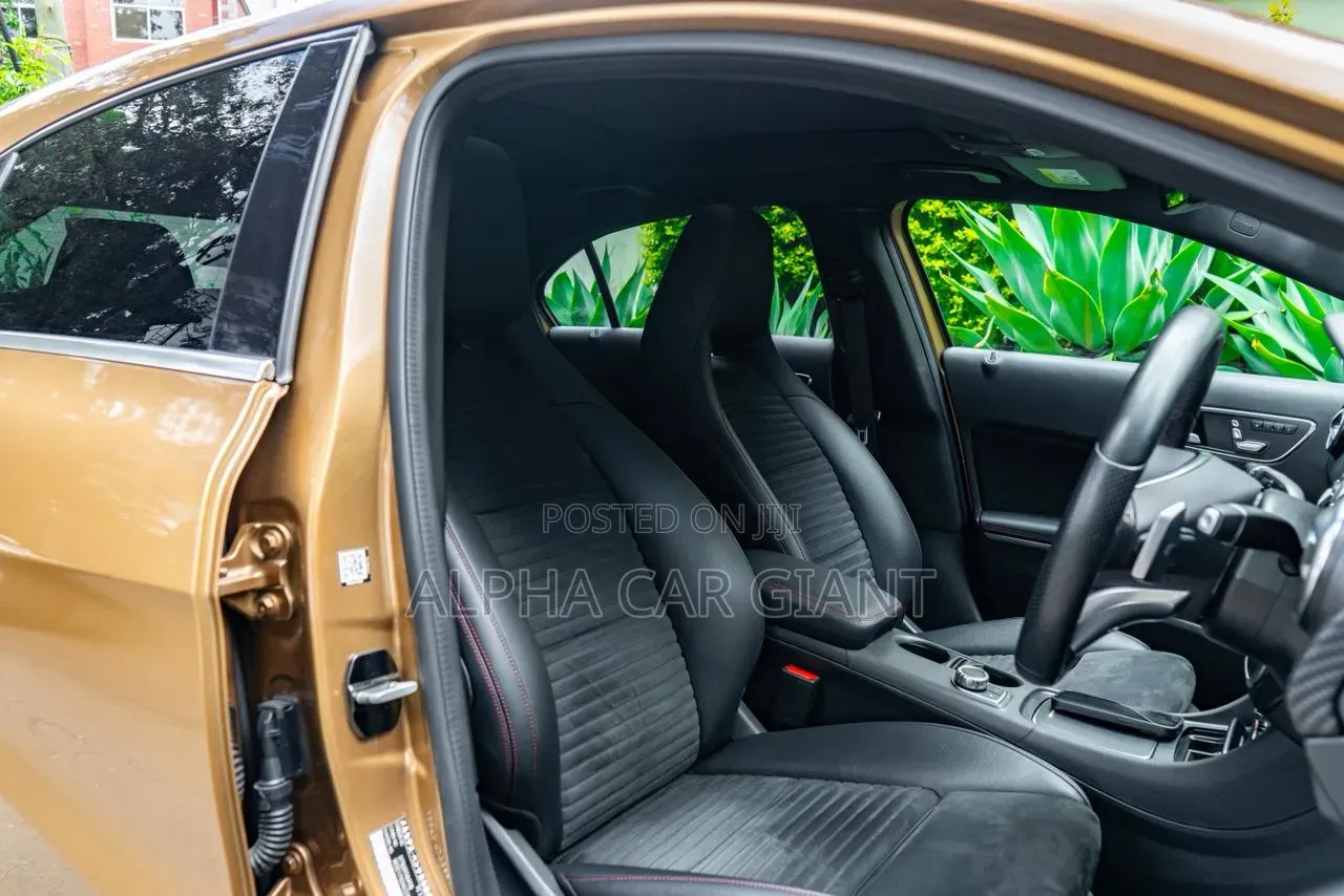Mercedes-Benz A-Class 2017 Gold
