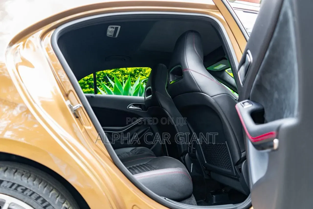 Mercedes-Benz A-Class 2017 Gold