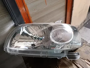 Porte Old Headlight