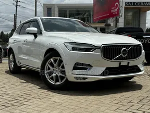 Volvo XC60 2018 White