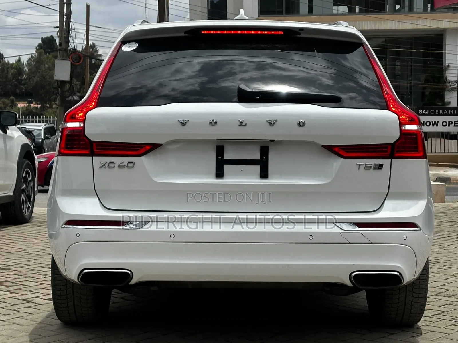 Volvo XC60 2018 White