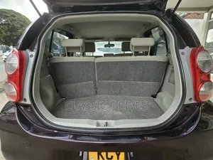 Toyota Passo 2011 Maroon