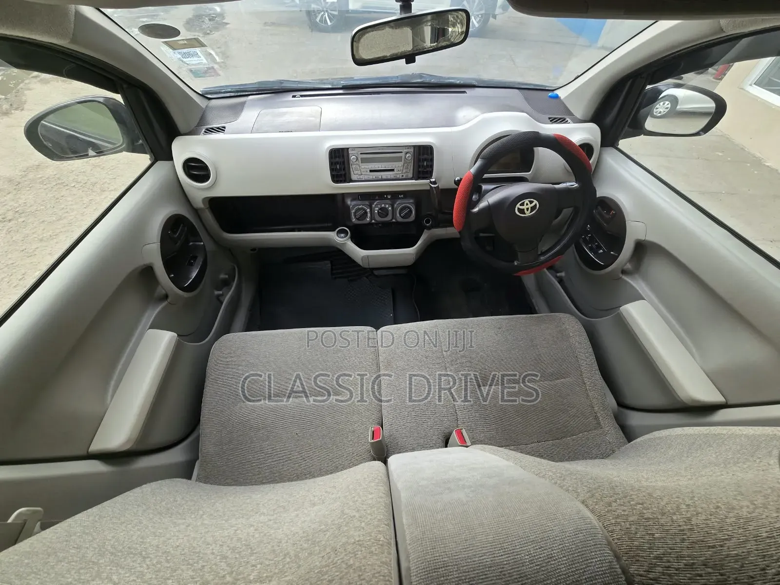 Toyota Passo 2011 Maroon