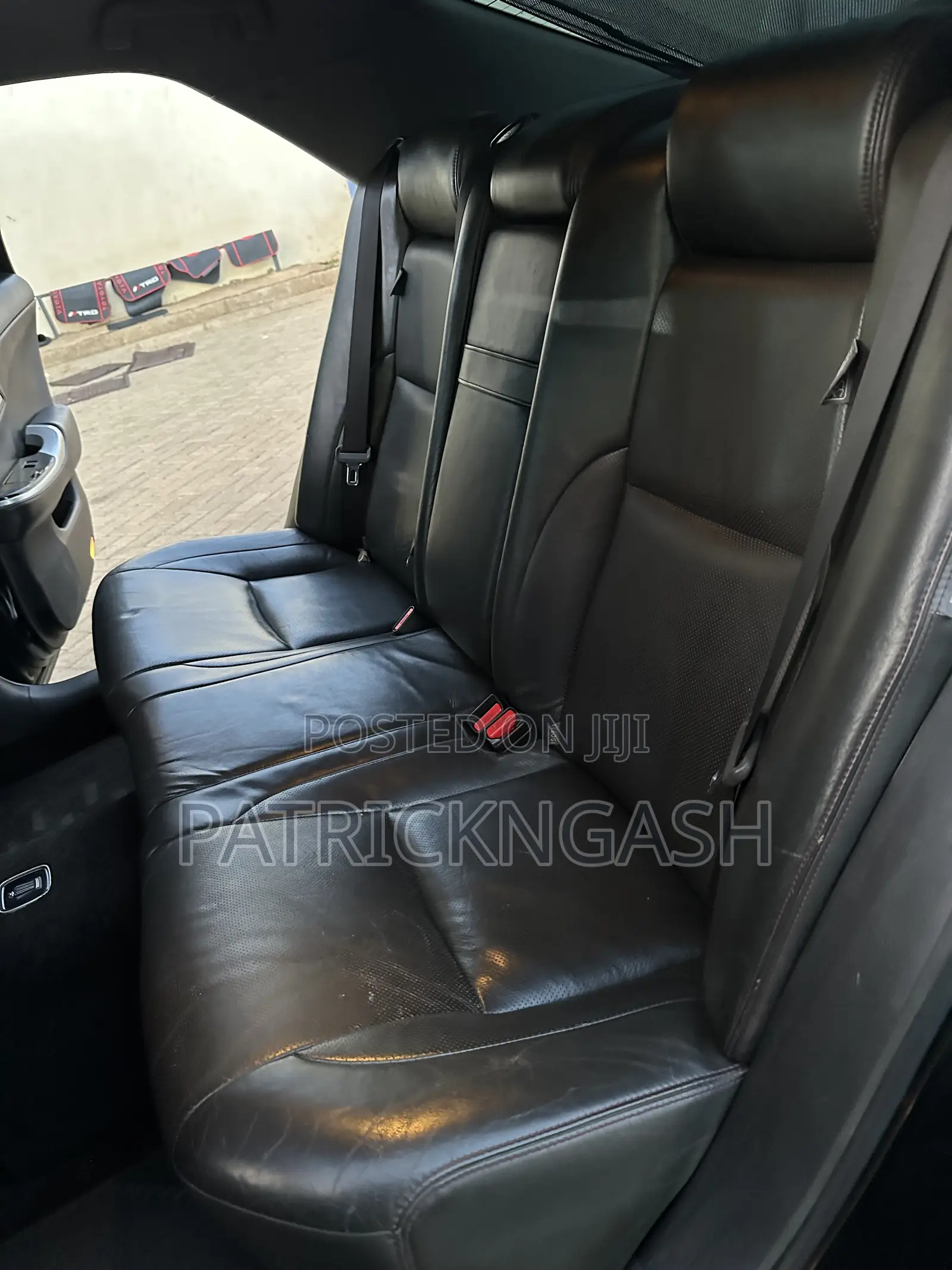 Toyota Crown 2012 Black