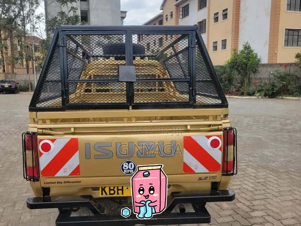 Isuzu D-MAX 2008 Gold