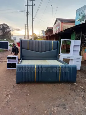 5x6 Grey-Winged Bed