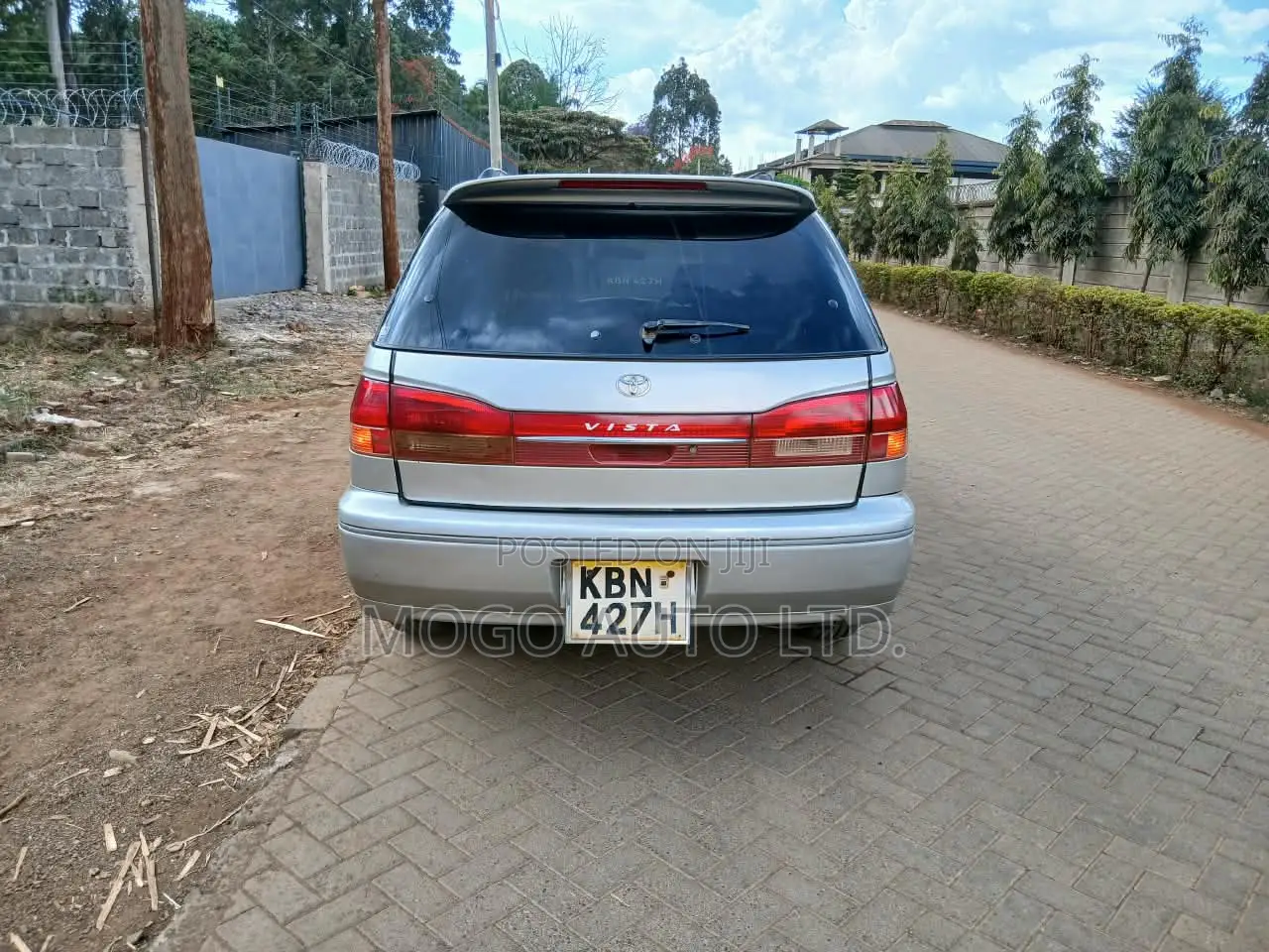 Toyota Vista 2003 Silver