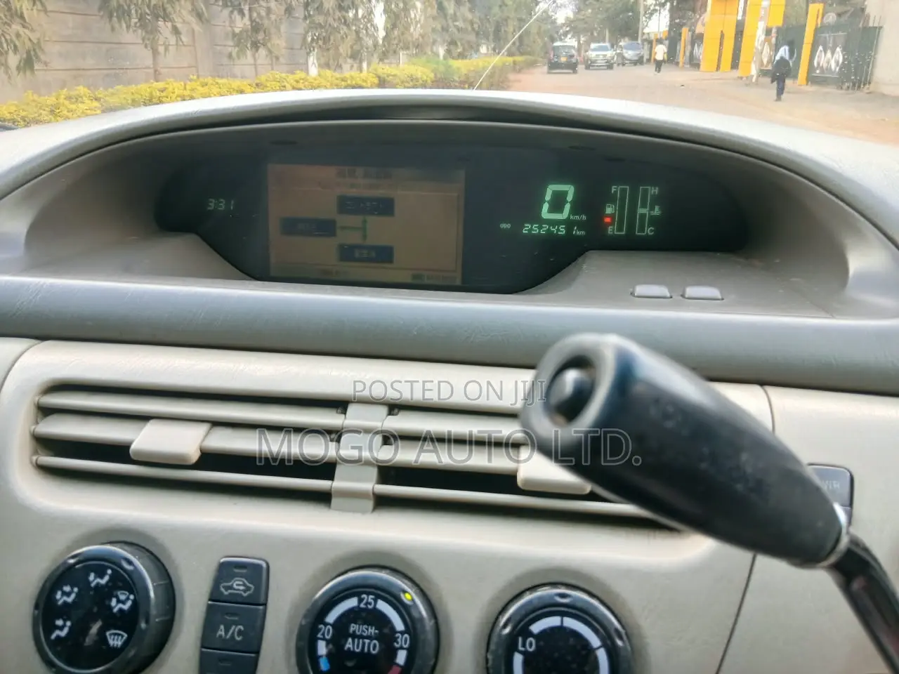 Toyota Vista 2003 Silver