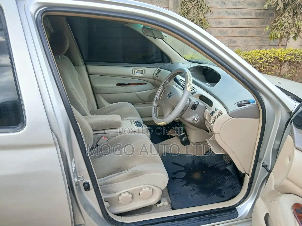Toyota Vista 2003 Silver